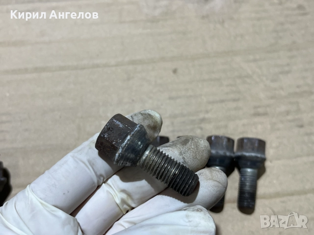Болтове за алуминиеви джанти на Mercedes (късите), снимка 3 - Части - 51931882