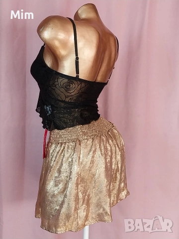 S Черно дантелено бюстие/топ/ и златиста пола, снимка 6 - Корсети, бюстиета, топове - 53752075