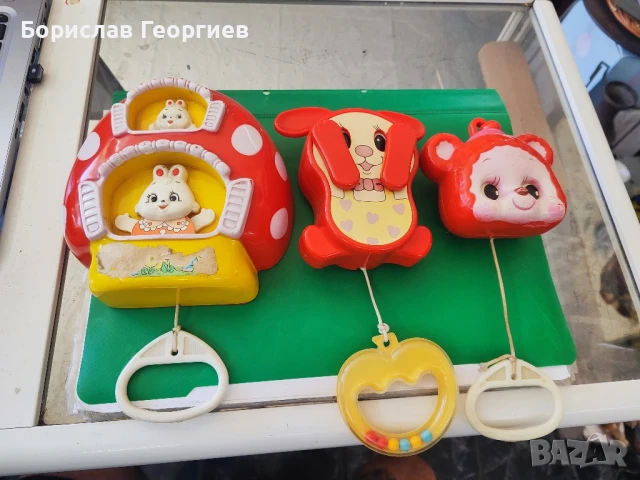 Три броя стари музикални играчки sankyo 1979/1980
