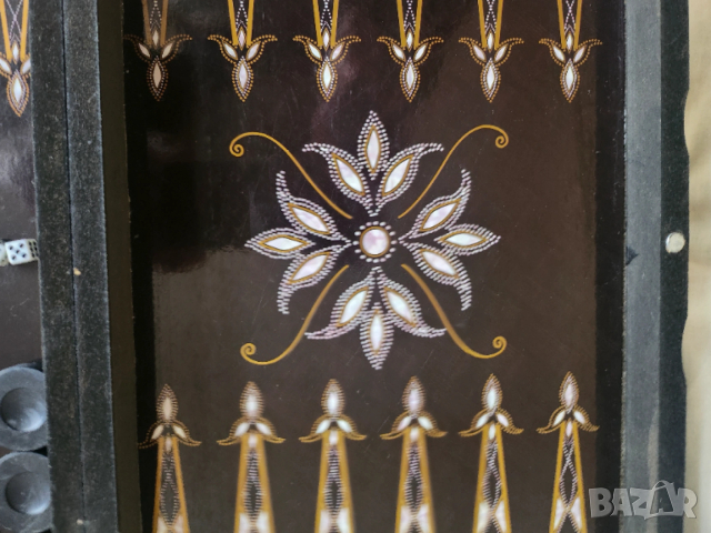 шах и табла - голям 49 х 47,3 см - комплект с фигури/пулове+зарове, снимка 6 - Шах и табла - 53476467