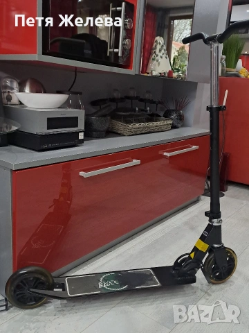 Сгъваема алуминиева тротинетка ESCAPE