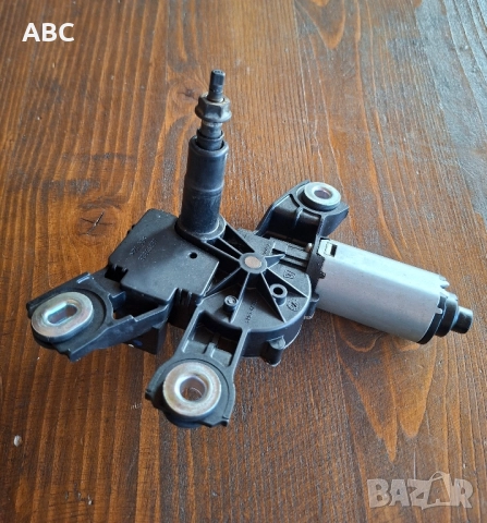 Моторче задна чистачка за Vw Passat B6 комби, снимка 5 - Части - 51348075