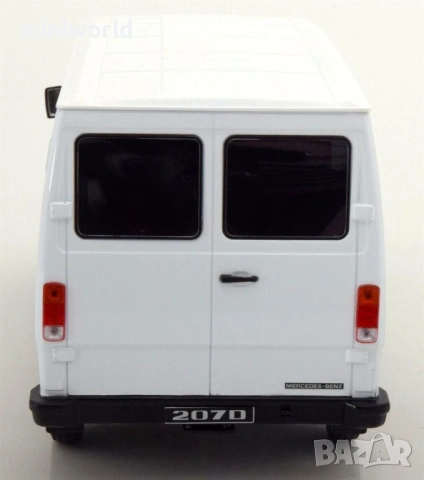 Mercedes-Benz 207 D Transporter 1988 - мащаб 1:18 на KK-Scale моделът е нов в кутия, снимка 5 - Колекции - 53286147