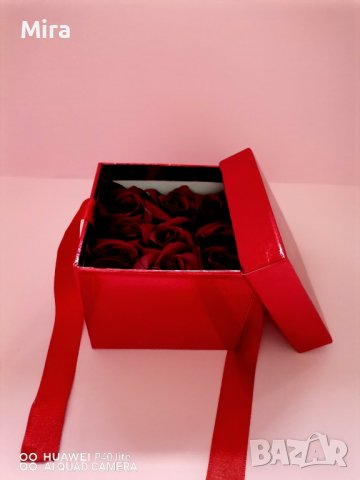 Кутия с 9 рози, снимка 2 - Декорация за дома - 44275337