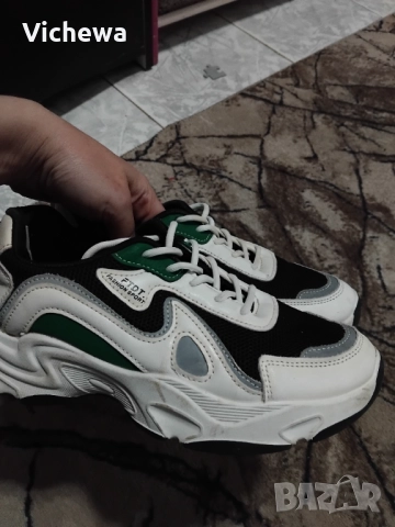 Дамски маратонки, снимка 2 - Маратонки - 52814993