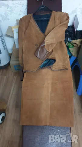 Елегантен дамски кожен костюм от естествена кожа Размер S (36-38)