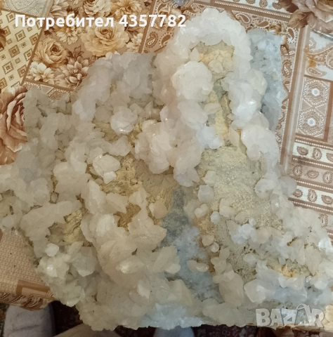 Кварцова геода, снимка 2 - Други ценни предмети - 52895234