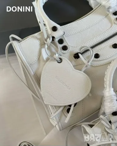 Balenciaga Дамска чанта, кожа, снимка 2 - Чанти - 56080487