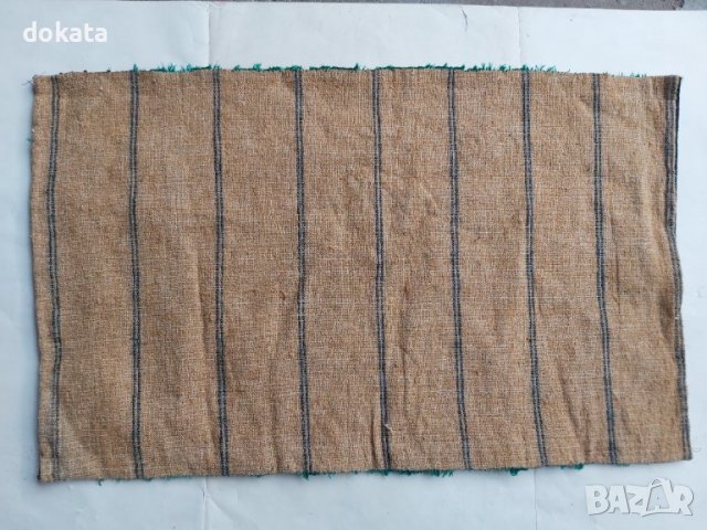 Стар ковьор , снимка 2 - Антикварни и старинни предмети - 39030566