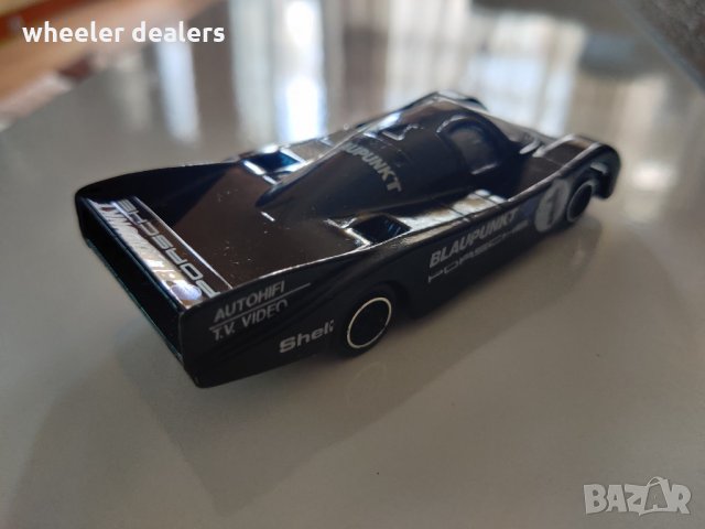 Метална количка Corgi Porsche 956 1:43, снимка 2 - Колекции - 35981506