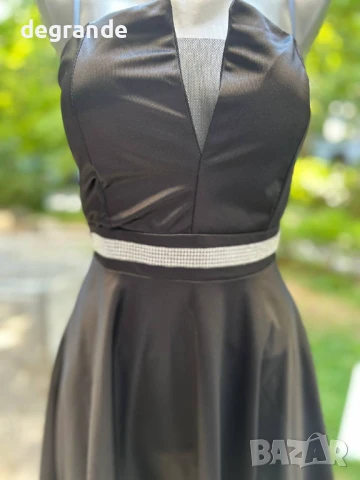 Луксозни сатенени рокли с коланче и цип на гърба, снимка 3 - Рокли - 51099438