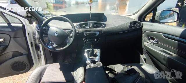 Renault Scenic III Facelift 1.5 DCI -110к.с. Автоматик 2013г, снимка 10 - Автомобили и джипове - 55901450