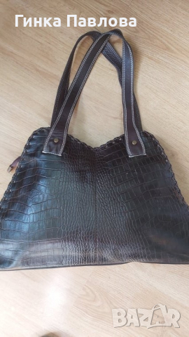 Дамска чанта-естествена кожа, снимка 3 - Чанти - 36167645