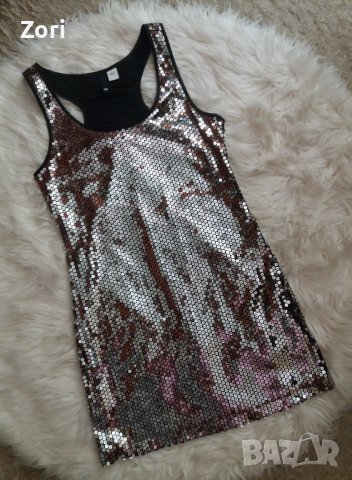 УНИКАЛНА мини парти рокля, цялата в сребристи пайети 