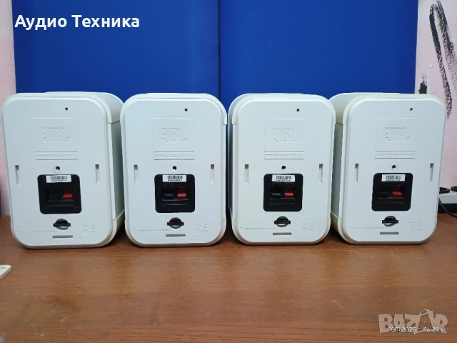 JBL CONTROL ONE PRO. 4 броя с оригинални стойки. Голям звук от малки тонколони. Изпращам видео. , снимка 12 - Тонколони - 52475767