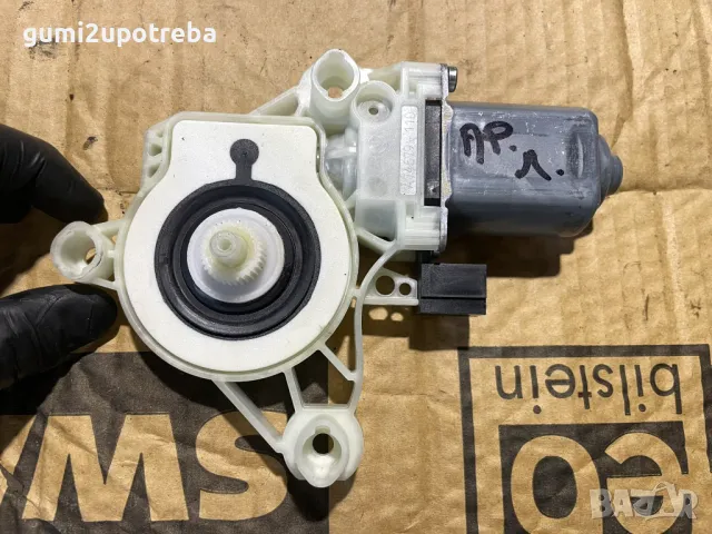 Моторче Стъклоповдигач Предна Лява 4K0959811A Volkswagen ID.3 E11 PRO, снимка 4 - Части - 50015948