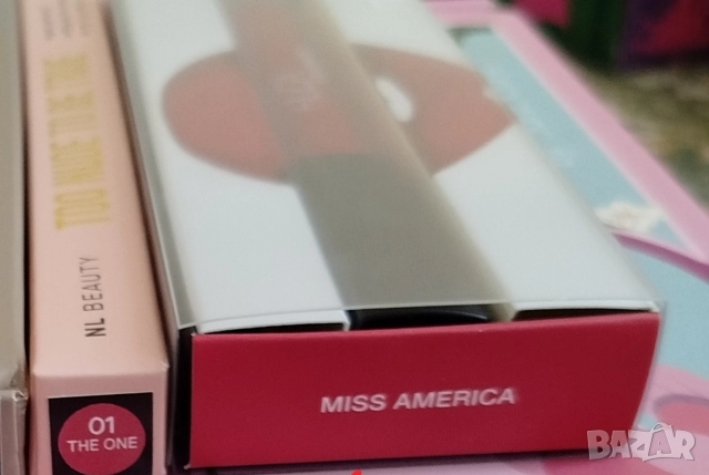 Молив за устни и черило , снимка 3 - Декоративна козметика - 52858126