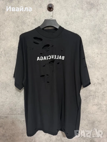 Balenciaga нова тениска с малко дупки , снимка 2 - Тениски - 51794550
