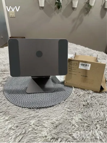 Apple - Magnetic stand for Apple iPad