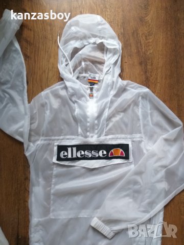 Ellesse Azzuro - страхотна дамска ветровка КАТО НОВА, снимка 5 - Спортни екипи - 40739034