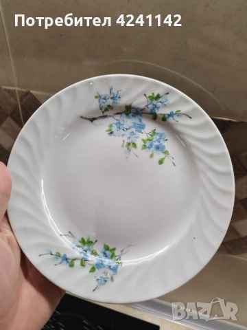 Три порцеланови сервиза за хранене, снимка 6 - Чинии - 49048295