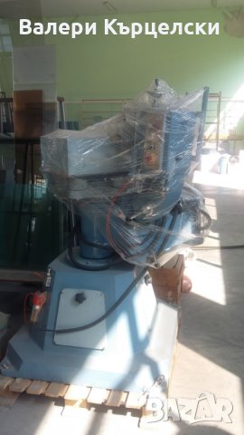 Машина за обработка на стъкло, кант и фасет, за неправилни форми. 