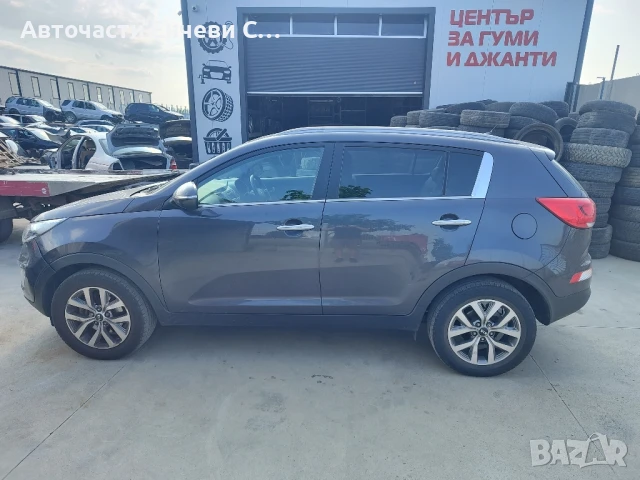 Kia Sportage 1.6 бензин, Джип, Употребяван, На части

, снимка 3 - Автомобили и джипове - 50611807