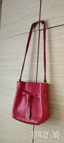 Червена чанта от естествена кожа , снимка 3 - Чанти - 48652174
