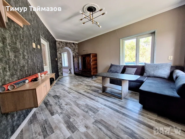 Голяма къща голям сайвант 1 имот 2 парцела тихо малко село , снимка 7 - Къщи - 50295485