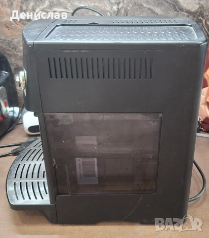 Кафеавтомат/Кафемашина Delonghi Magnifica , снимка 4 - Кафемашини - 53753604