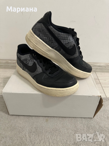 Дамски кецове Nike, снимка 2 - Кецове - 44763184