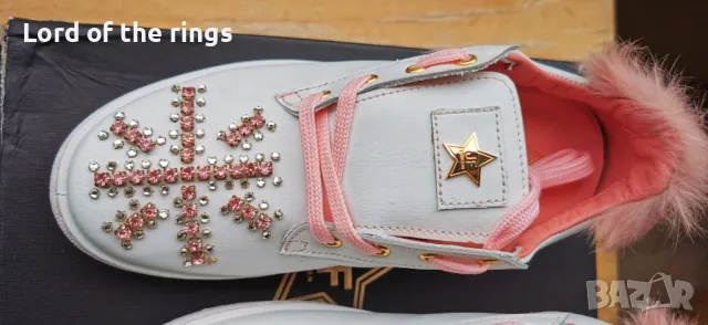 Оригинални дамски сникърси JF LONDON - 36 номер, снимка 5 - Маратонки - 49694947