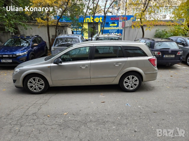 Opel Astra Топ състояние, автомат, снимка 5 - Автомобили и джипове - 53809701