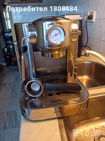 Кафемашина Триза иноксова с ръкохватка с крема диск, работи перфектно и прави страхотно кафе , снимка 5 - Кафемашини - 41754157