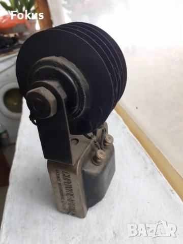 Стар колекционерски уред трансформатор