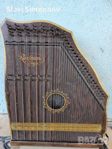 стар музикален иструменг цитара 1920-1930