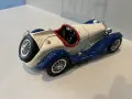 Alfa Romeo Spider 1:18, снимка 2