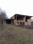 Продава се жилищна сграда с гараж в с. Габарево, община Павел баня, снимка 1