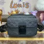 Чанта Luis Vuitton S Lock Messenger M 58489
, снимка 1