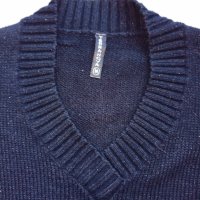 Черен пуловер TerraNova с блестящи нишки,M размер , снимка 2 - Блузи с дълъг ръкав и пуловери - 35744230