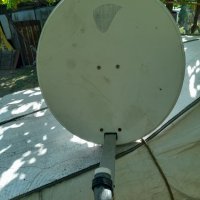 Продавам сателитни антени,с Конвертори, снимка 1 - Други - 42001434