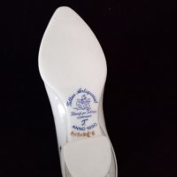Колекционерски порцеланови обувчици за щастие Herend , снимка 9 - Декорация за дома - 42225458