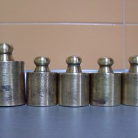 Бронзови тежести за кантар., снимка 1 - Антикварни и старинни предмети - 39152227
