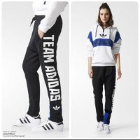 Adidas дамско долнище/ тип потур, снимка 1 - Спортни екипи - 34789018