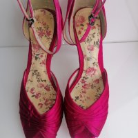 Dorothy Perkins цикламени сандали , снимка 1 - Сандали - 35890453
