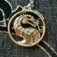 Медальони "Mortal kombat ",нов-10 лв, снимка 2 - Колиета, медальони, синджири - 36209883