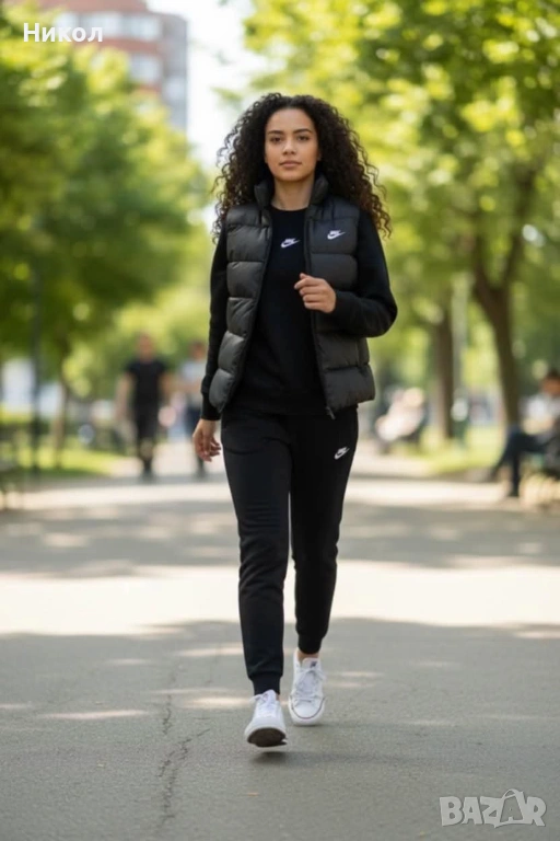 Дамски спортен екип от три части с елек вативан , снимка 1