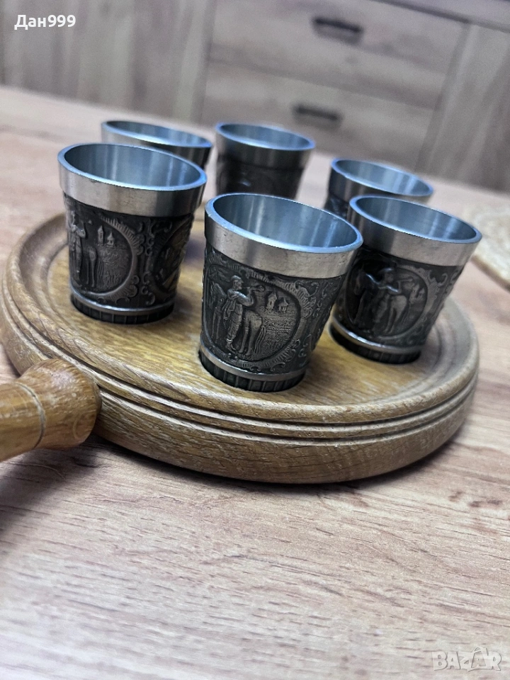 Винтидж комплект от шест калаени чашки, снимка 1