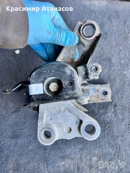 Тампон двигател за Тойота Аурис. 1.6 VVti. 132кс. 2010г, снимка 1