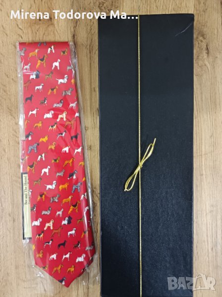 вратовръзка червена с много кучета къстъм направена, снимка 1